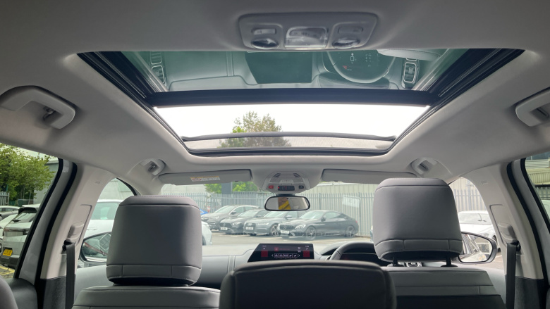 Citroen C5 Aircross 1.2 Hybrid 136 E-series 5dr e-DCS6 Petrol Hatchback